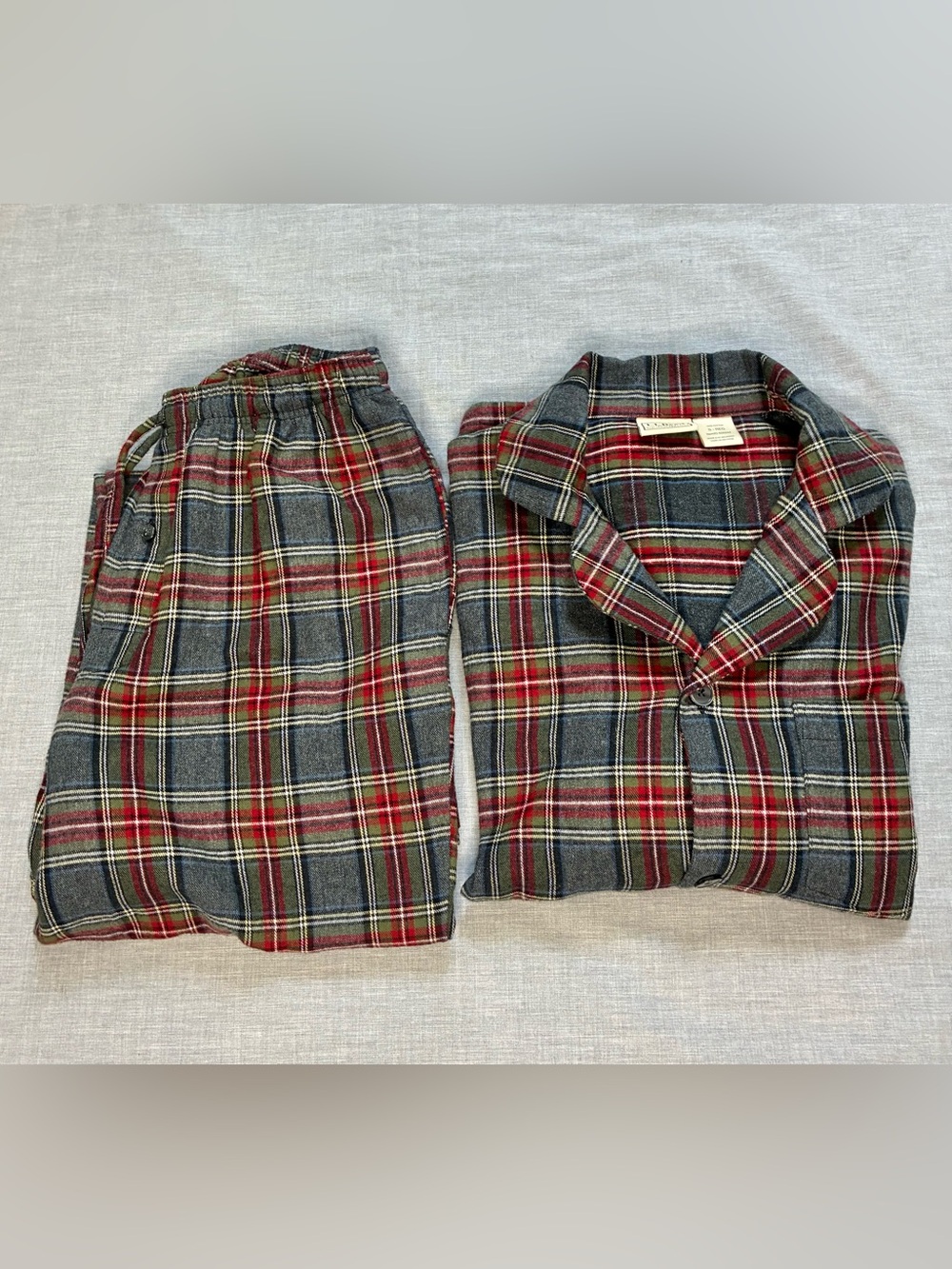 L.L. Bean Women’s tPlaid Flannel Pajama Set - Red & Gray